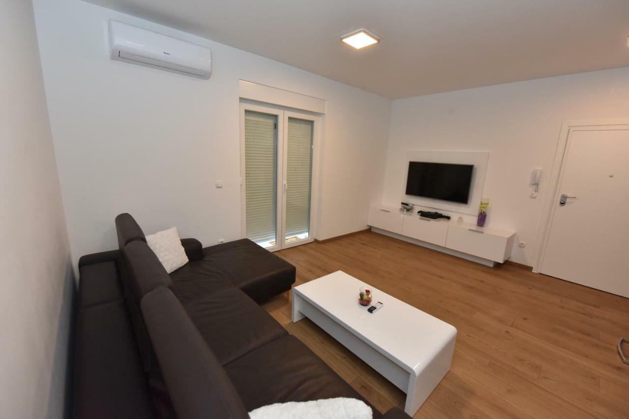 Family Apartments Podsolarsko Sibenik Exterior photo